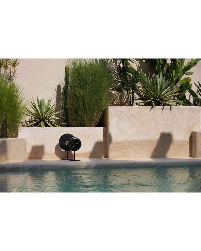 The Marble Disc on Stand - Zwart - L