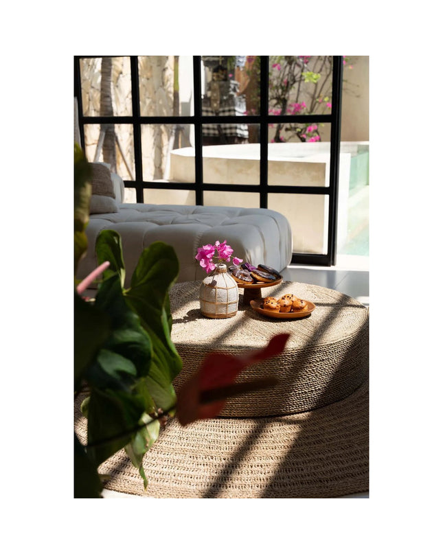 The Teak Root Cake Dish - L