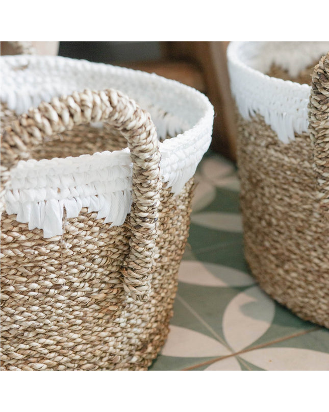 Ronde manden van zeegras met witte katoenen koorden WAIGEO (3 maten) Decoratieve was- of opbergmand