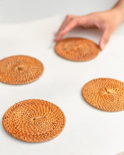 Ronde rotan onderzetters set van 4 of 8 handgemaakte TIBU