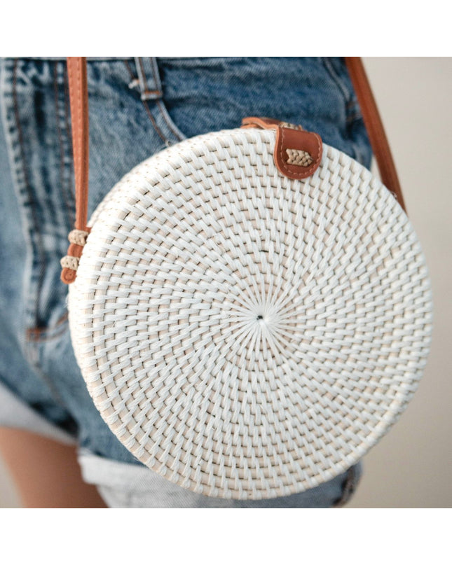Ronde rotan tas witte handgemaakte crossbody tas met synthetische lederen riemen schoudertas Boho Bali tas SENJA (wit)